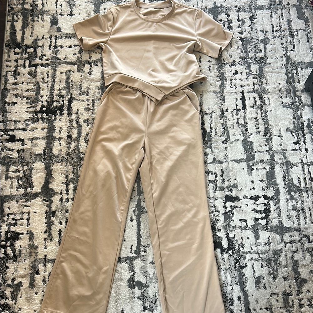 Tan monochrome set
